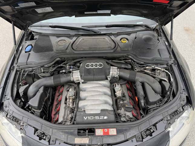 Image for article titled At $15,000, Is This 2007 Audi S8 Quattro A Perfect Ten?