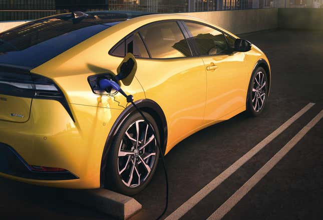 Image for article titled New EVs Still Can’t Beat The Efficiency Of A Plug-In Hybrid