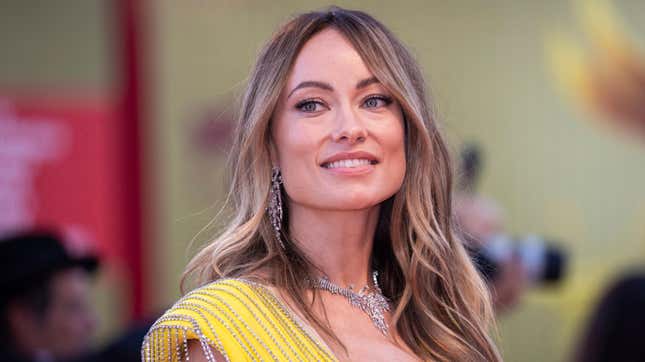 Image for article titled Olivia Wilde: I Didn’t Hire Florence Pugh ‘to Post’
