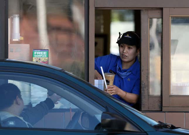 Un service au volant chez McDonald’s.