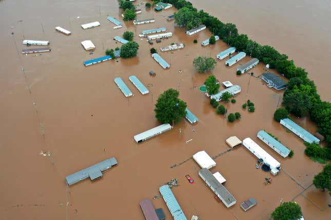 Image for article titled Photos: 12 days of powerful tornadoes from Texas to Pennsylvania