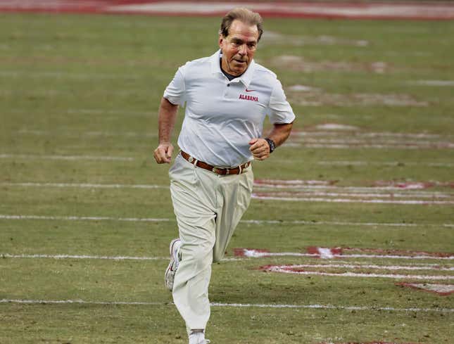 Image for article titled Alabama Players Force Nick Saban To Run Wind Sprints After Surpassing His Salary In NIL Endorsements