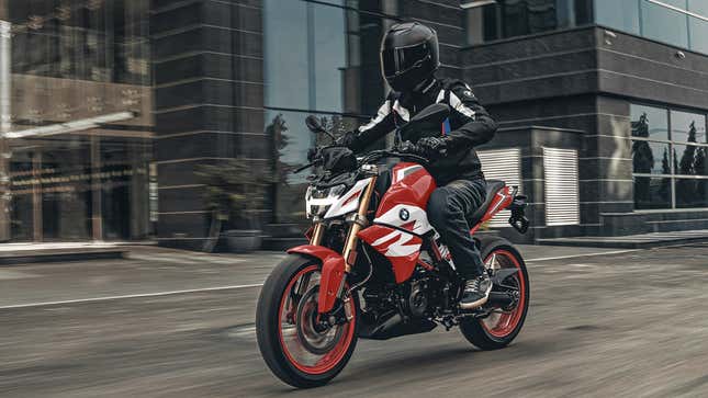 Image for article titled The Best New 2023 Motorcycles for Beginners on the U.S. Market