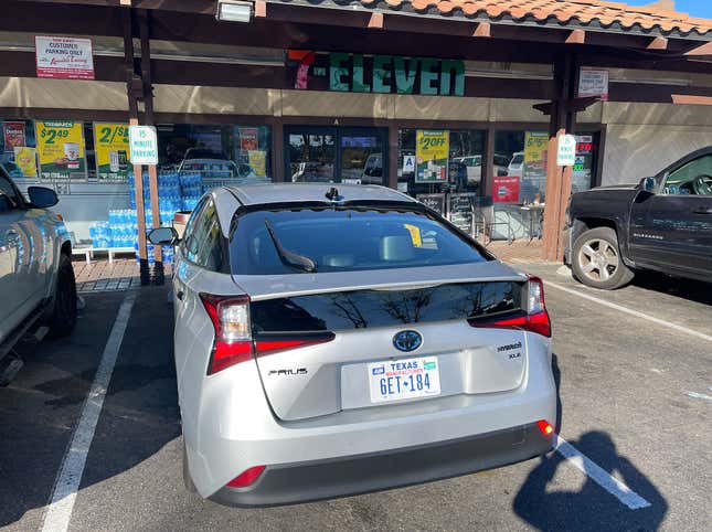 Image for article titled I Took 12 Cars to 7-Eleven and All I Got Were These Stupid Photos