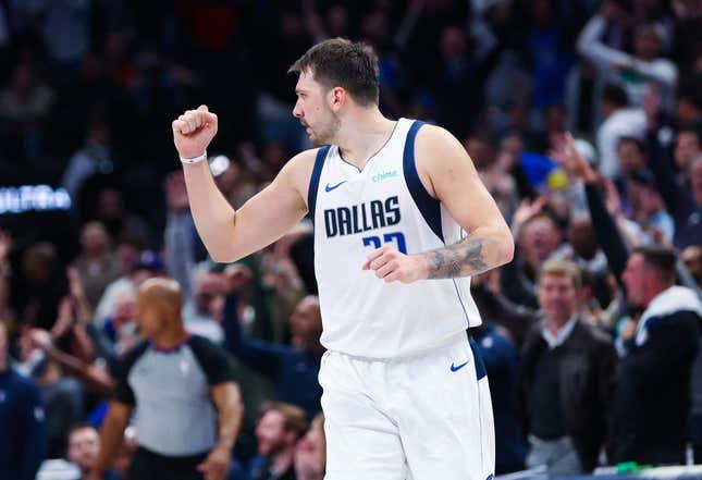 NBA roundup: Mavs best Bulls, improve to 4-0