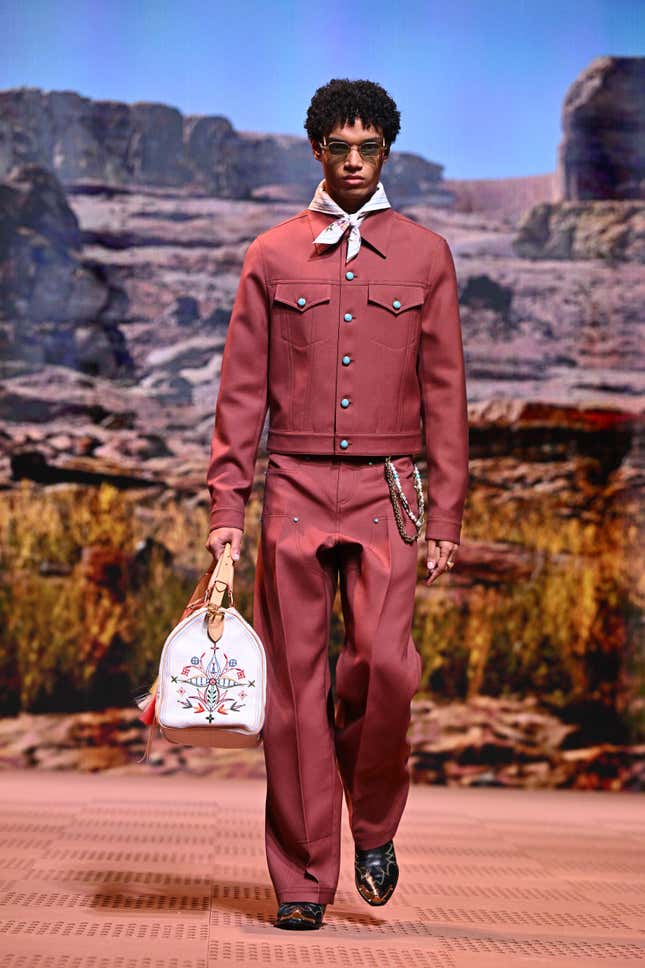 Image for article titled Our 40 Favorite Looks From Pharrell&#39;s Paris Fashion Week Runway Show