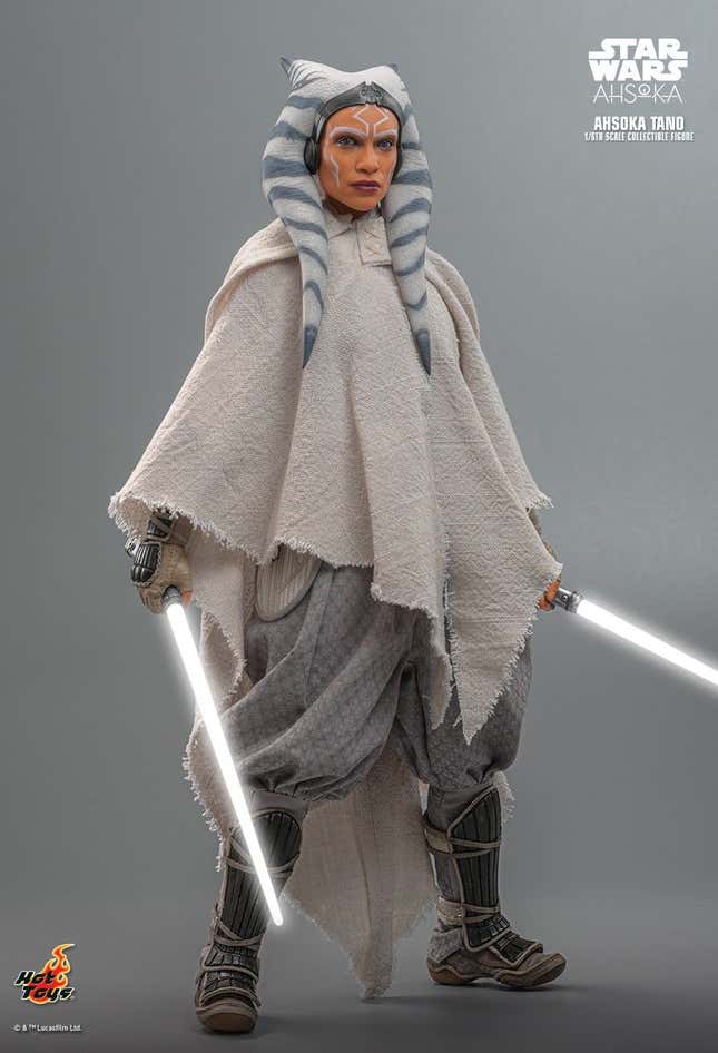 Image for short article entitled The Star Wars: Ahsoka Hot Toys Figure Is Battle-Ready