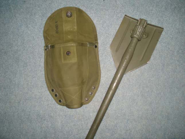 Military folding shovel