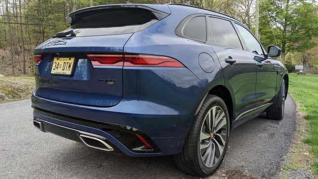 Image for article titled The 2021 Jaguar F-Pace Is Still In The Conversation