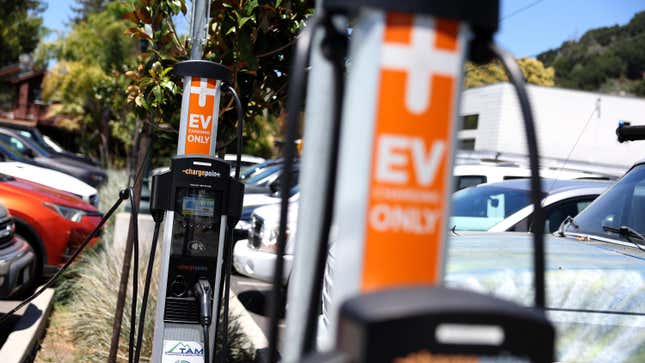 Image for article titled Investors Are Bailing On EV Charging Companies Because They Might Not Make Any Money