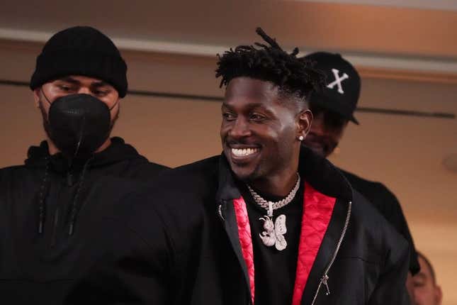 Is daddy business boomin for Antonio Brown?