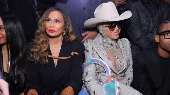 Image for article titled Should Tina Knowles Be the Real Face of Beyoncé’s New Haircare Line Cécred?