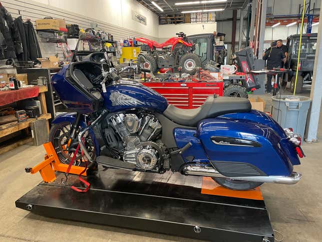 Image for article titled When You Pump Up The Power Of A 2021 Indian Challenger Limited You Get A Mega Muscle Bike