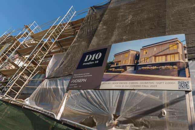 File - A sign advertising residential units is shown in Los Angeles, on Oct. 19, 2023. On Wednesday, Freddie Mac reports on this week&#39;s average U.S. mortgage rates. (AP Photo/Damian Dovarganes, File)