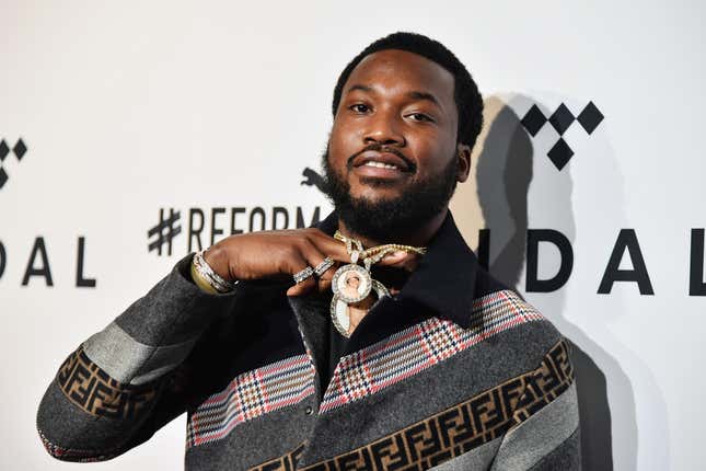 Image for article titled NSFW: Meek Mill Put Money on the Head of a Man Who Committed Unspeakably Disgusting Crime to Woman At Dollar Tree