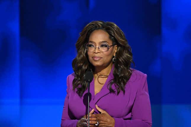 Oprah Winfrey s’exprime à la Convention nationale démocrate (DNC) à Chicago, dans l’Illinois. 