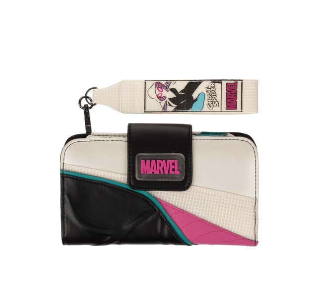 Image for article titled Grab This Fandom Gear for Summer Travel