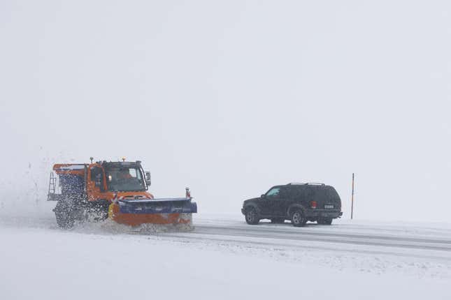 Image for article titled These Are Your Worst Snow Travel Stories