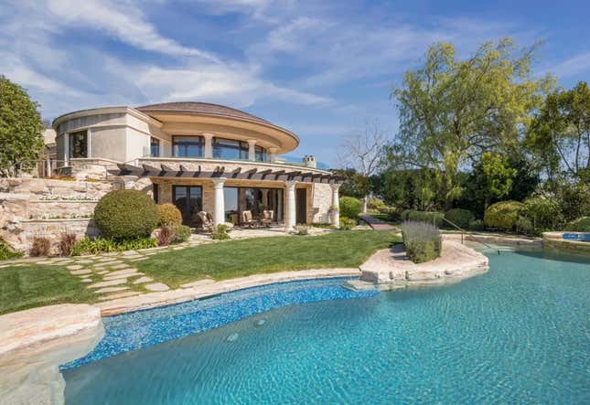 Image for article titled A Look at Quincy Jones&#39; Ultra-Lavish, $60 Million Megamansion in Bel-Air