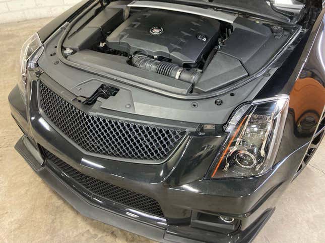 Image for article titled At $18,500, Will This 2010 Cadillac CTS Wagon Let You Fake It Until You Make It?