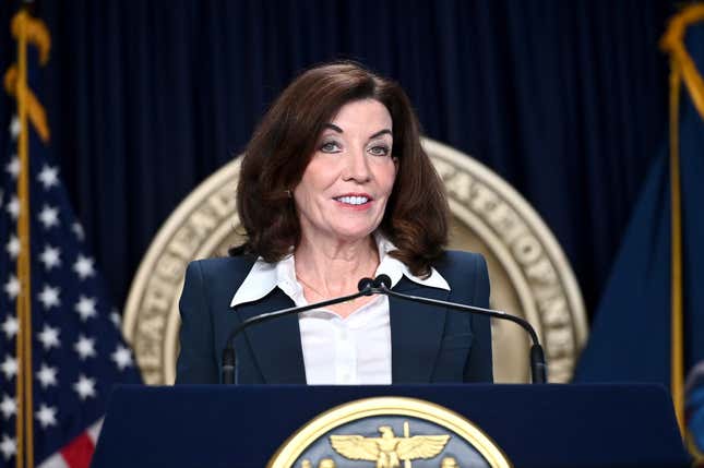 NY Gov. Kathy Hochul announces the lifting of statewide mask-or-vaccince requirements are for indoor businesses, New York, NY, February 9, 2022. Gov. Hochul has said that she will wait for children to return from winter break before making a decision to lift mask mandates in schools; statewide mask requirements are still in effect at correctional facilities, schools &amp; childcare centers, homeless shelters, buses, trains and transportation hubs. 