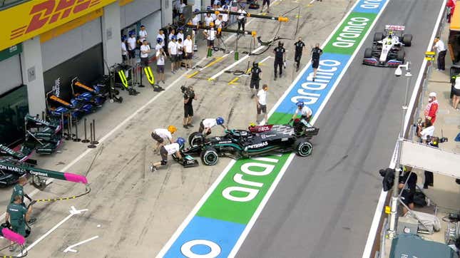 Image for article titled F1&#39;s Pit Stop Slowdown Is A Move In The Right Direction