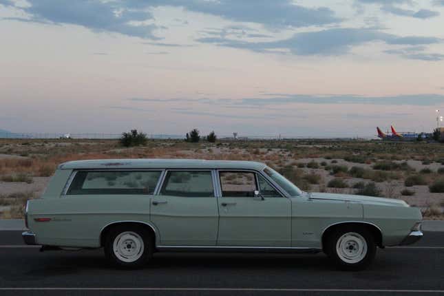 Image for article titled At $8,000, Would You Haul Ass To Buy This 1968 Ford County Sedan Family Hauler?