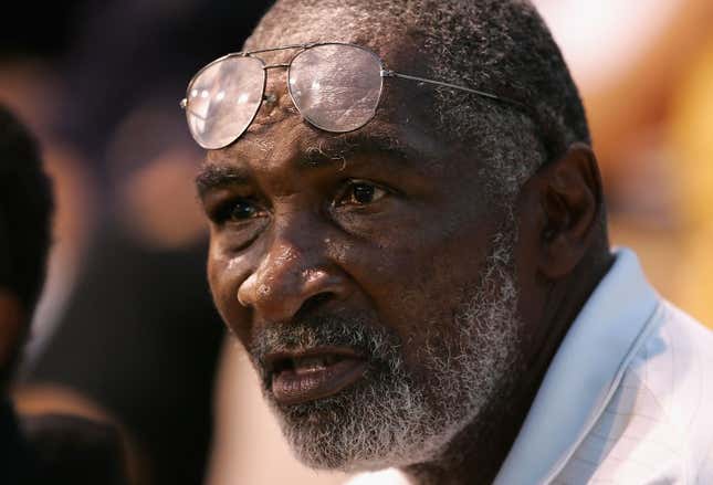 Richard Williams watches daughter Venus compete in the Acura Classic at the La Costa Resort and Spa August 3, 2007 in Carlsbad, California. Williams’ grandson, Alphonse Williams, 21, died by an apparent suicide on Feb. 3, in Las Vegas.