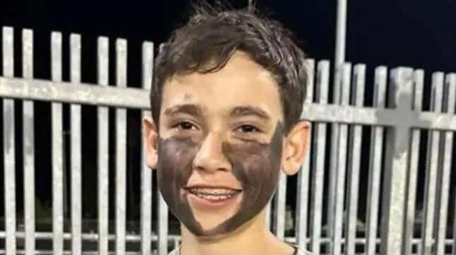 Image for article titled Blackface Or Nah? Cali Middle School Student Gets Banned From Sports Over Face Paint