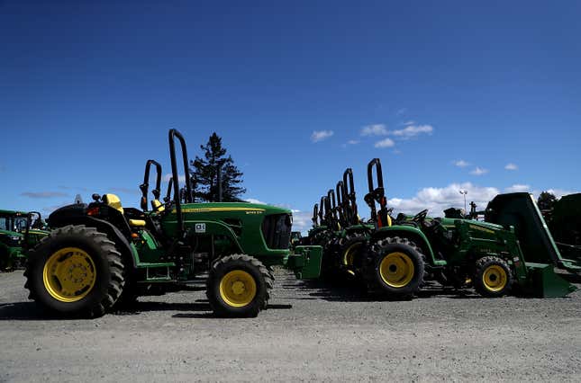 Image for article titled Deere's slump shows the real economy is slowing down