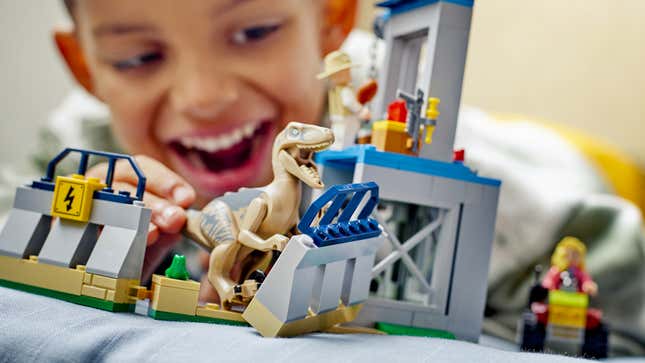 Lego's Jurassic Park playsets put dino poop in brick form - Polygon