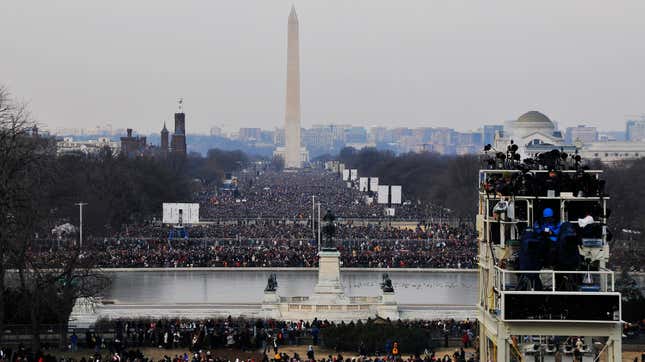 Image for article titled The Most Memorable Moments From Barack Obama&#39;s 2009 Historic Inauguration