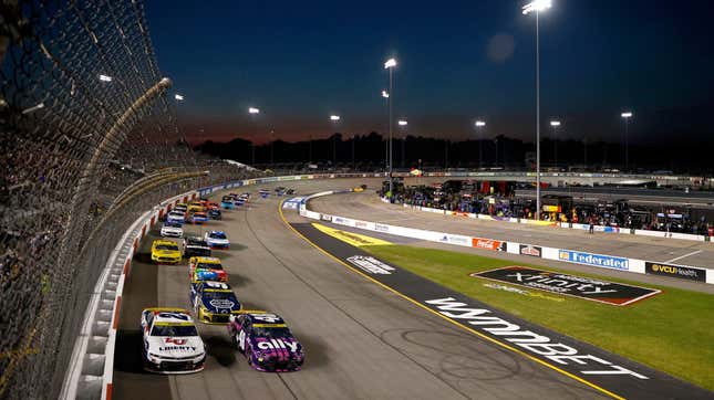 Image for article titled What You Need To Know About The 2022 NASCAR Cup Series Schedule