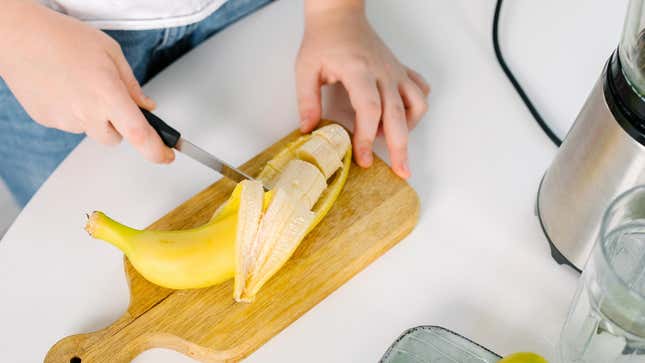 Image for article titled 6 Foods That Do Not Belong in Your Hair (And 2 That Do)