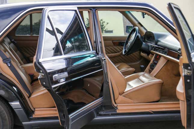 Bild für den Artikel mit dem Titel: Ist dieser Mercedes 360SD SWB von 1991 für 3.800 US-Dollar ein toller Diesel-Deal?