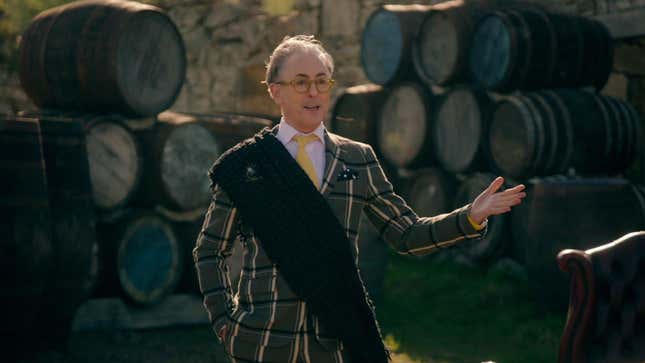 Image for article titled Let&#39;s rank all of Alan Cumming&#39;s fabulous outfits on The Traitors