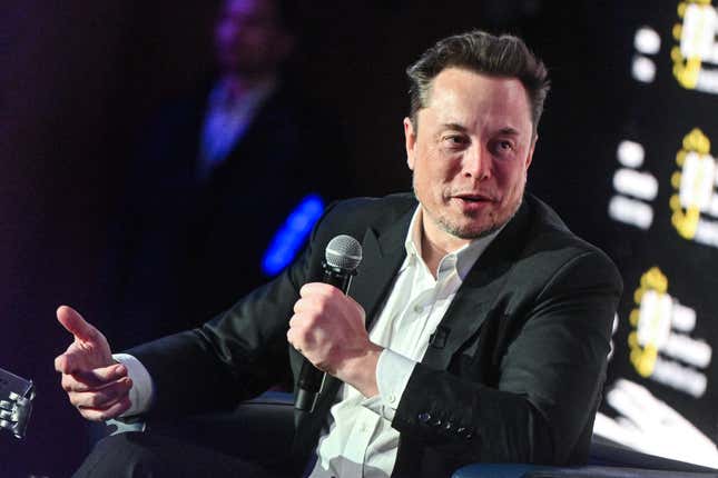 Elon Musk hat den ehemaligen Präsidenten Donald Trump unterstützt.