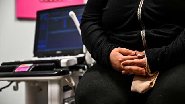 Image for article titled Florida Court Decides 16-Year-Old Is Not 'Mature' Enough to Have an Abortion, Must Give Birth
