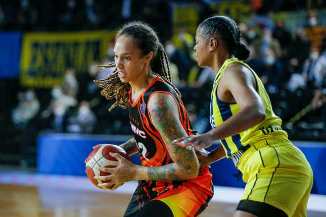 Brittney Griner of UMMC Ekaterinburg, Satou Sabally of Fenerbahce Oznur Kablo during the Euroleague Women Final Four match between Fenerbahce Oznur Kablo and UMMC Ekaterinburg at Volkswagen Arena on April 16, 2021 in Istanbul, Turkey