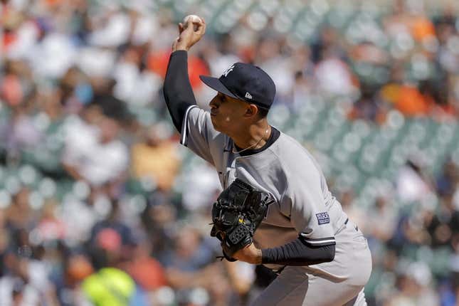 Aug 31, 2023; Detroit, Michigan, USA; New York Yankees relief pitcher Keynan Middleton (93) pitches in the sixth inning against the Detroit Tigers at Comerica Park.