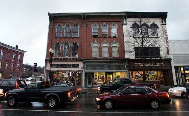 Image for article titled The 10 best states in America for house flipping