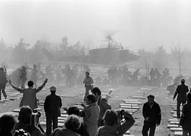 Image for article titled Photos: 40 years since the Iranian Revolution