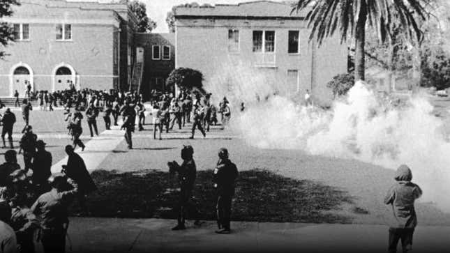 Image de l'article intitulé Avant le discours d’ouverture de Morehouse de Biden, voici l’histoire des protestations des étudiants de l’HBCU