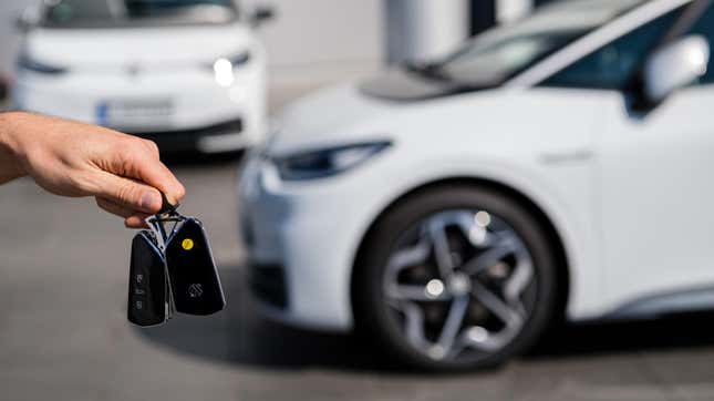 Image for article titled Woman Has Traded Five Cars In Quest To Get House For A Hairpin