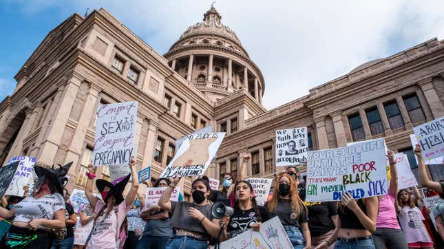 Image for article titled Even a Voting Rights Think Tank Is Sounding the Alarm on Abortion Access