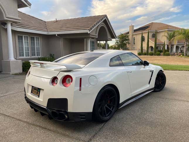 Image for article titled At $88,000, Is This 2014 Nissan GT-R Track Edition On Track For a Quick Sale?
