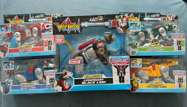 Image for article titled Voltron&#39;s 40th Anniversary Set Proves Dreams Come True