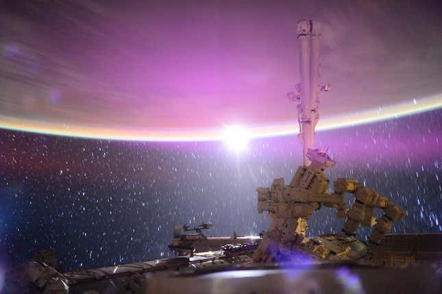Image for article titled Beautiful new photos by NASA astronaut Scott Kelly make the Earth look strangely alien