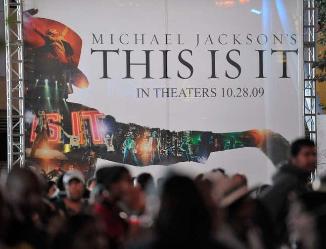 Fans wait in line to buy tickets for a special screening of Michael Jackson’s “This Is It” at L.A. Live on September 27, 2009 in Los Angeles, California.