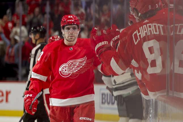 Red Wings F David Perron suspended 6 games for cross-checking